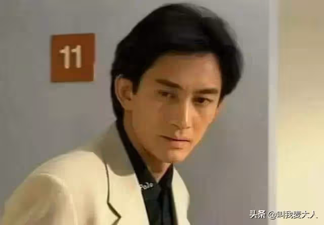 歷經8段情!58歲資深男演員「再婚娶小21歲嬌妻」 7年被敗光5億家產「離婚後愧對女兒」用愛彌補