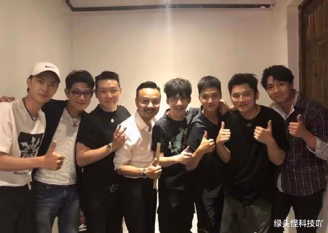 汪涵用盡全身解數,也沒能護住的3位兄弟,個個都是作繭自縛?