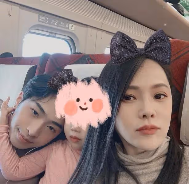 女兒正面照泄漏，林心如怒了！發文喊話媒體，尊重隱私很難嗎？