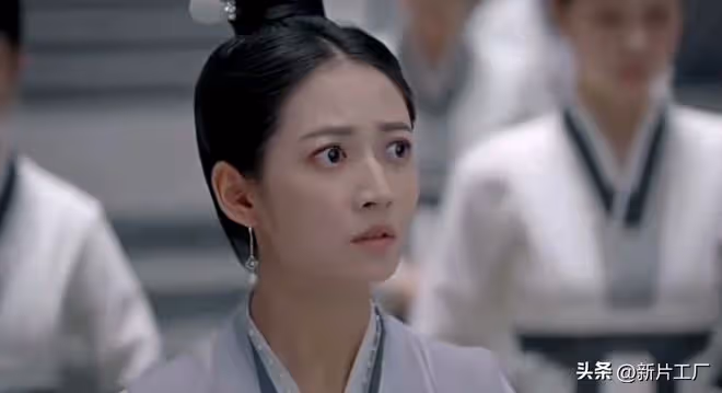 捧不紅的「資源咖」：沒演技沒顏值，靠資本硬搶主角，觀眾真犯愁