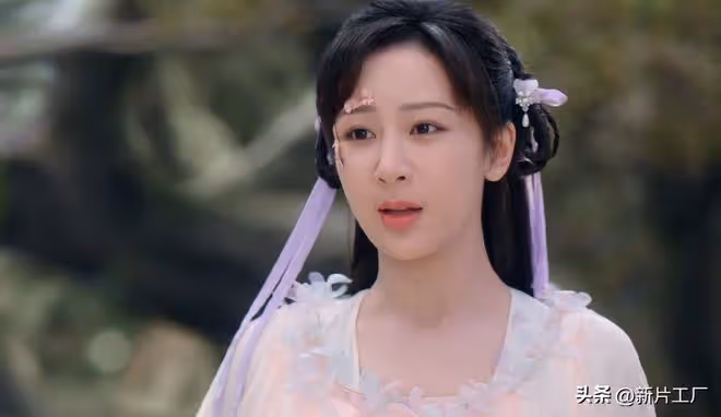捧不紅的「資源咖」:沒演技沒顏值,靠資本硬搶主角,觀眾真犯愁