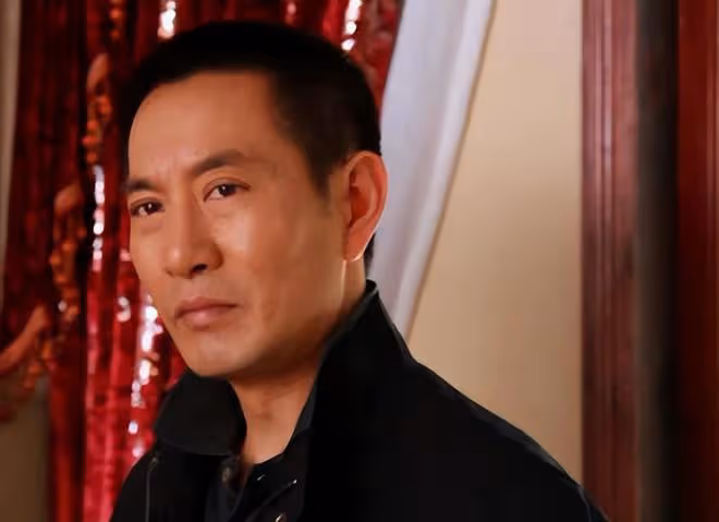 52歲的姚剛:對婚姻選擇不將就,如今單身無子女成母親心病