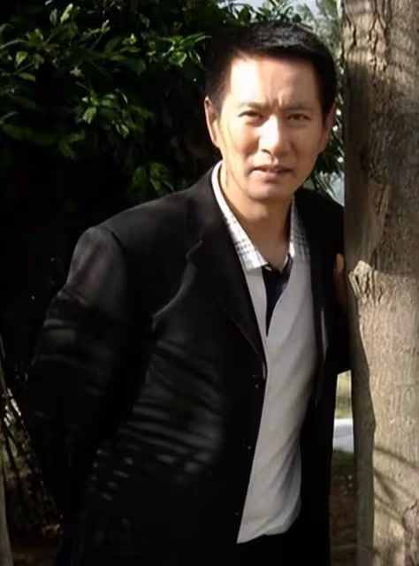 52歲的姚剛:對婚姻選擇不將就,如今單身無子女成母親心病