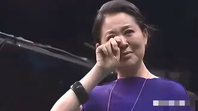 陳紅嘲笑倪萍沒魅力,借懷孕逼走對方後,憑什麼被陳凱歌愛了25年
