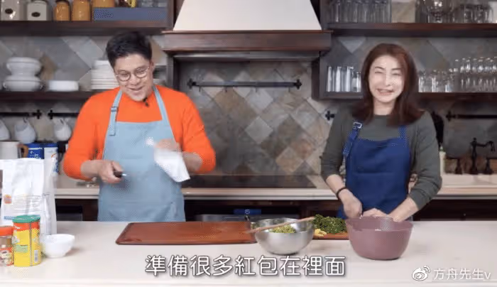 郭晶晶用紅包做燈籠,變廢為寶好節儉,和女兒對話英文粵語切換自如