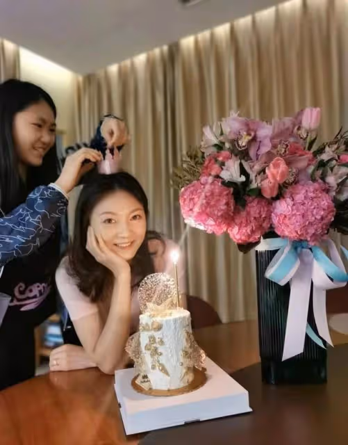 曝知名導演私生活混亂,潛規則選妃私生子無數,張藝謀馮小剛躺槍