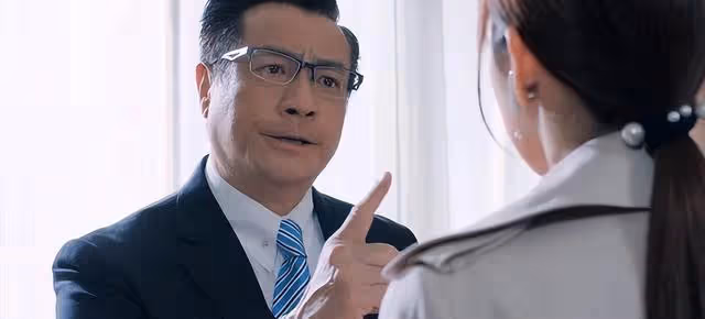 密春雷:25歲成億萬富豪,現失聯多時公司退市,董卿的富貴夢恐碎