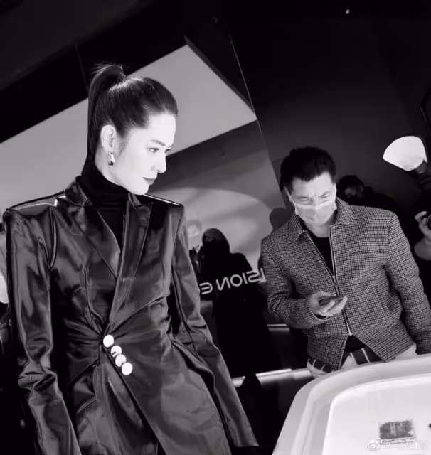 中國「最性感」女人：丈夫出軌後，患腦瘤！小三意外癱瘓！而她回村種地，身家過億