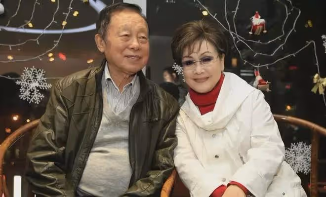 中國人的恥辱! 剛下春晚舞台就遭封殺, 還發誓一生效忠於美國!