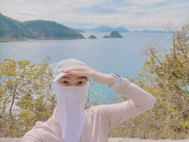 郭嘉文打扮精緻曬聚餐照,和李澤楷保持微妙關係!疑似叫板梁洛施