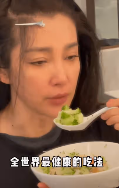 「假養生」的病態有多嚴重,孫儷虛弱到站不穩,李冰冰乾癟顯老態瘦到脫相