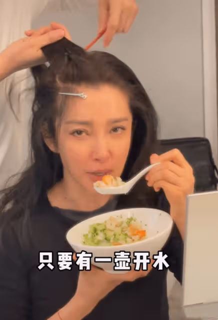 「假養生」的病態有多嚴重,孫儷虛弱到站不穩,李冰冰乾癟顯老態瘦到脫相