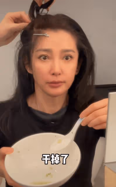 「假養生」的病態有多嚴重，孫儷虛弱到站不穩，李冰冰乾癟顯老態瘦到脫相