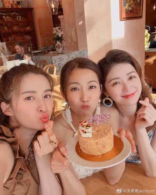 TVB前女星被指從頭美到腳！獲封「腳趾女神」，嫁豪門後育有一子