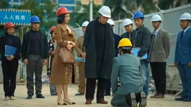 《狂飆》大嫂陳書婷生活奢侈?她與現實里的大嫂相比,小巫見大巫