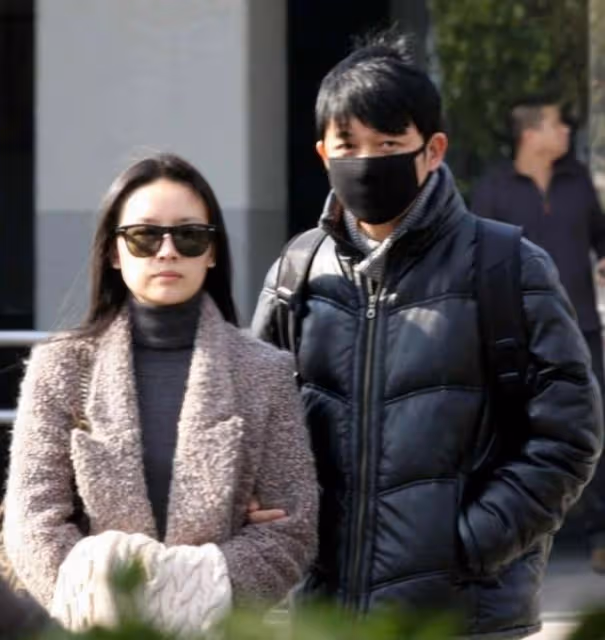 潘粵明董潔借頂頂生日親密互動,暗含五個伏筆,復合跡象明顯