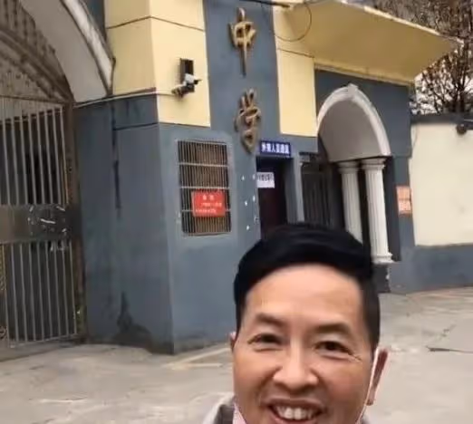 宋祖德因小胡事件被微博禁言,這處罰是不是太輕了應該直接抓起來