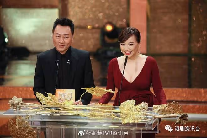 《巾幗梟雄》黎耀祥鄧萃雯再合體!暗示續集有望:等下次的天作之合
