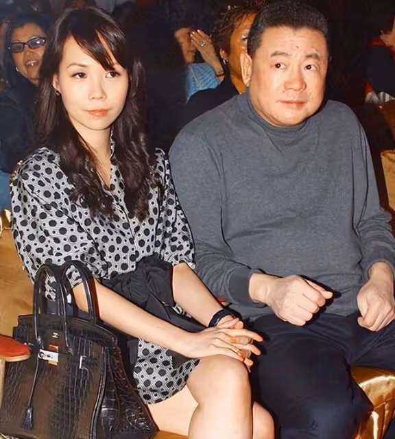 呂麗君8年虧空20億,豪宅寫字樓全部變賣,難怪劉鑾雄會選擇甘比