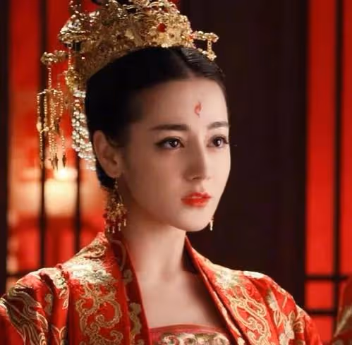 真是什麼人都敢演「第一美人」,什麼時候內娛審美這麼沒底線了。