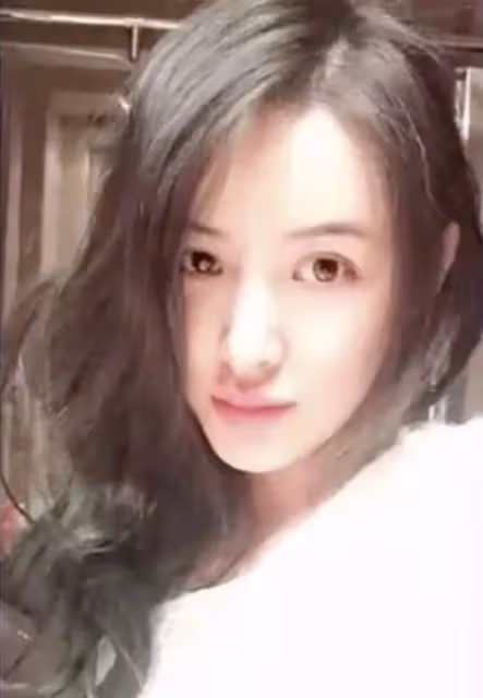 汪峰二女兒罕見曝光,跟爸爸逛商場眉清目秀,3個女兒3個媽引熱議