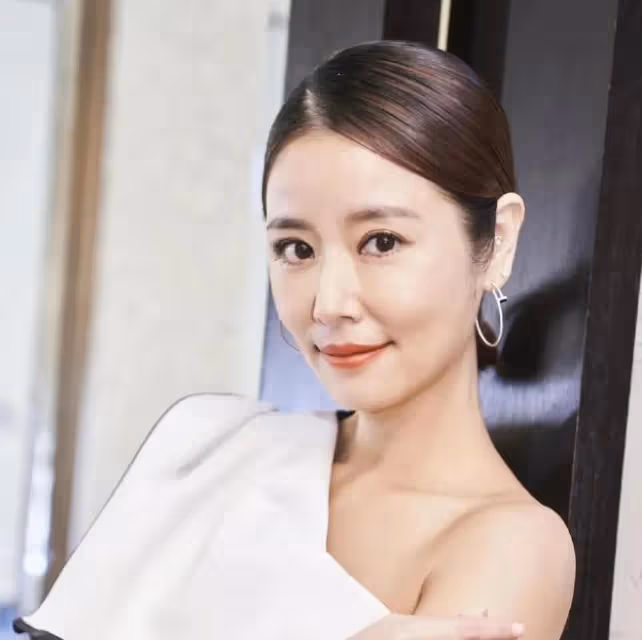林心如:大陸外網雙面人做派被網友罵到關評論,網友:別來大陸了