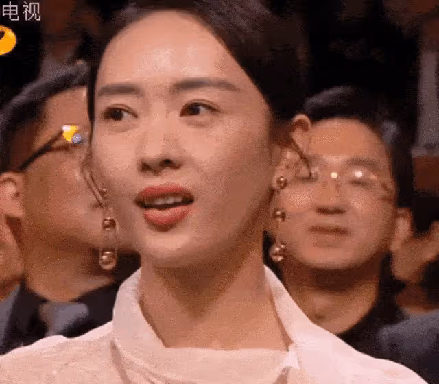 童瑤因戀情八卦打入冷宮,如今爆冷獲金鷹獎最佳女演員再次翻紅?