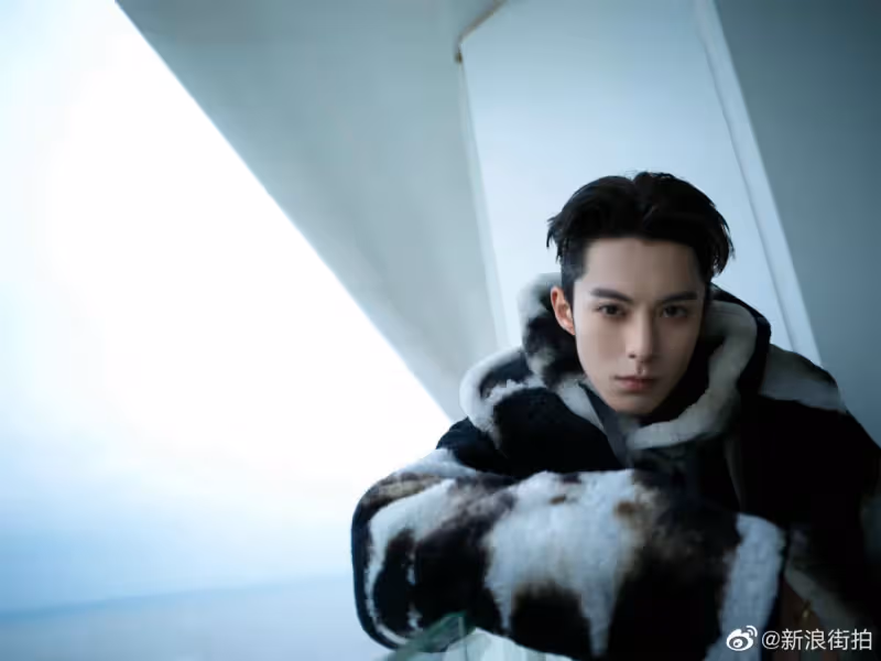 陸劇8位男星LV大秀「精修vs未修」對比!龔俊&朱一龍精修有差異,王鶴棣濃顏長相太吃香