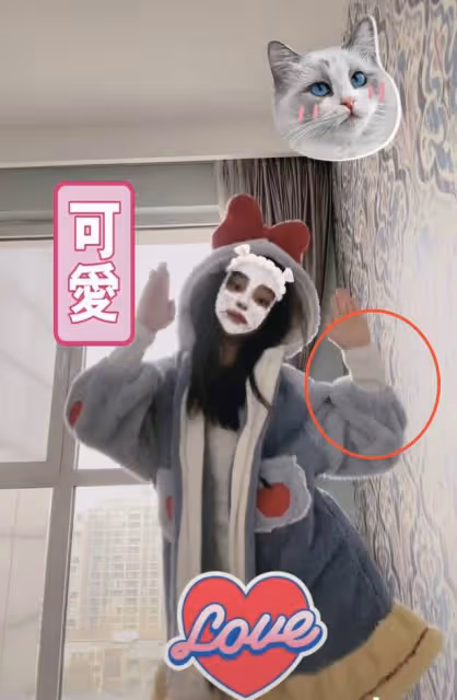 甜馨美出新高度!房間內景裝修簡樸,穿百元舊睡衣熱舞像極李小璐