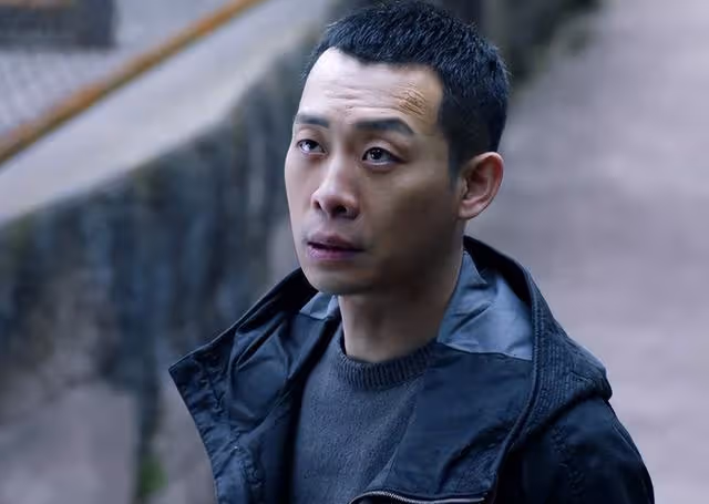 演技拉垮、甚至拖垮全劇,《狂飆》中這3位演技真尷尬,看著難受