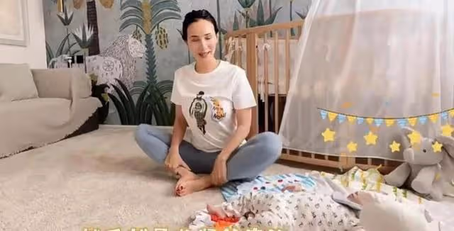 韓庚老婆曬視頻,與五個月女兒溫馨相處,隔著螢幕都能感到幸福