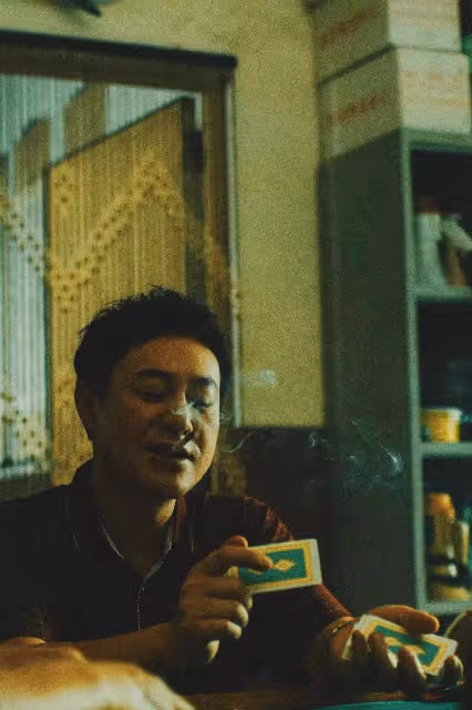 張頌文憑藉《狂飆》出圈,貴在堅持和認真,他是叔圈頂流嗎