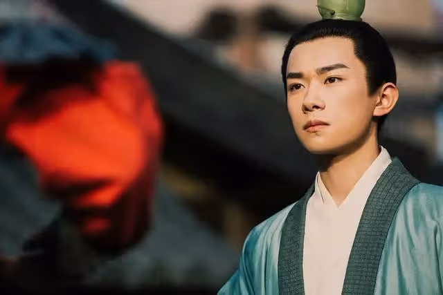 官方叫停明星天價片酬!深扒10位一線明星薪酬,個個荒唐至極