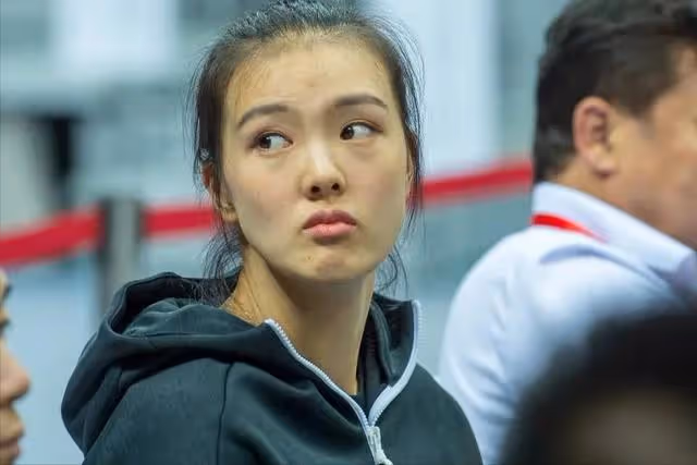 張常寧父親猝然離世病因曝光!去世前女兒逛花燈,兒媳秀恩愛照片