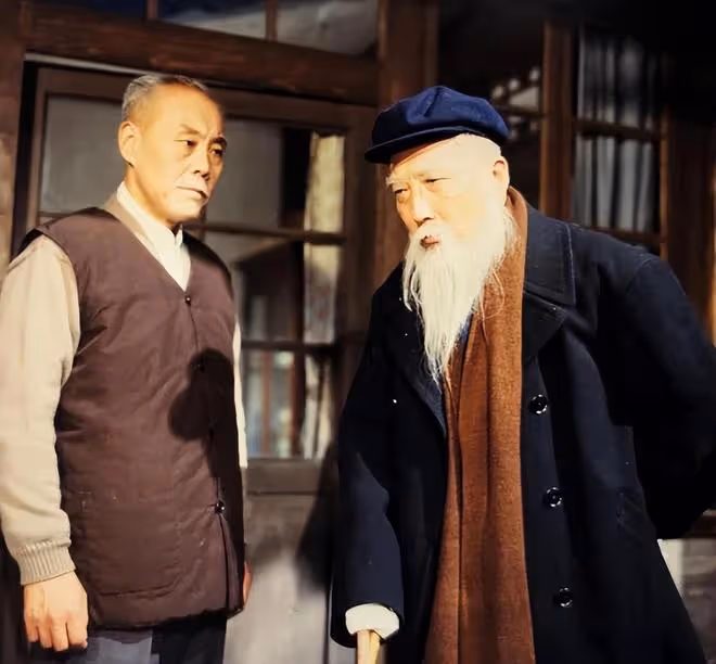 馮遠征濮存昕主持鄭榕的追思會,多位老藝術家共同出席