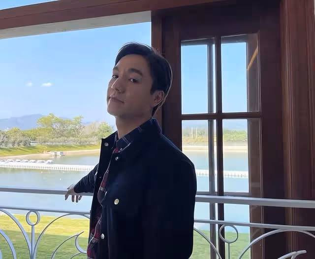 不與兄弟比較！TVB力捧小生演藝路一片光明，曾因私密片一度停工