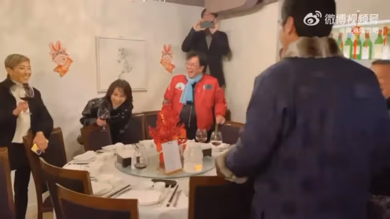 歡慶70歲!大咖男星生日眾星雲集「驚見張學友台上獻唱」 梁家輝、劉嘉玲全來了「真實狀態網嚇傻」