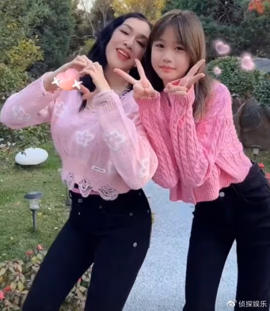 鍾麗緹曬照為小女兒慶生,13歲考拉從小美到大,染髮化妝氣質驚艷