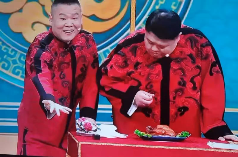 唱竹板書的岳雲鵬又被質疑!同樣是不務正業,為何于謙成了大師?