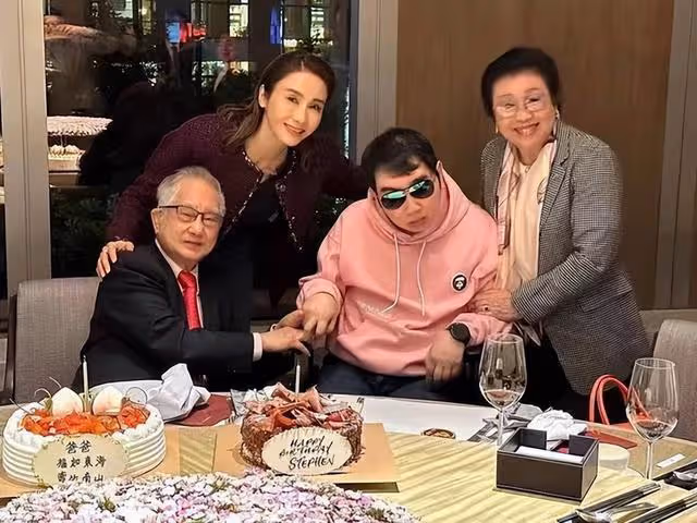 從一線花旦到最美CEO,圈中最孝順女為母慶生,遺傳媽媽優良基因