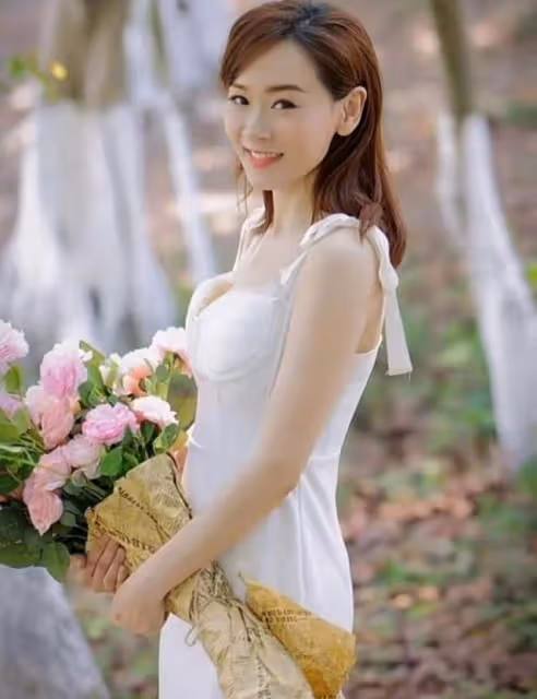 樣貌再升級！前知名港姐古裝造型變18歲少女，疑濾鏡太大而認不出