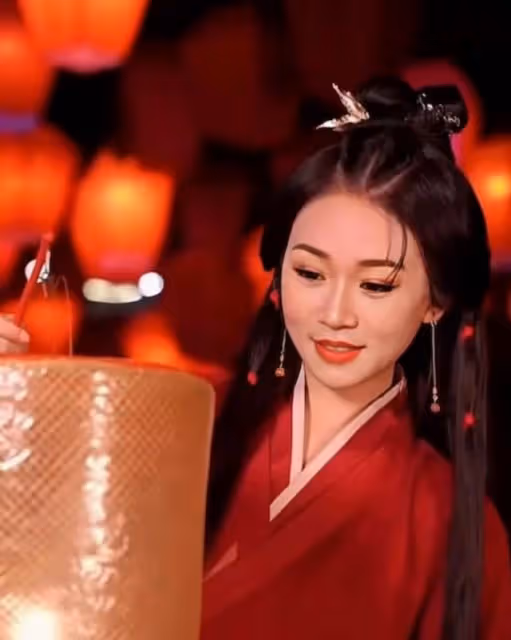 樣貌再升級!前知名港姐古裝造型變18歲少女,疑濾鏡太大而認不出