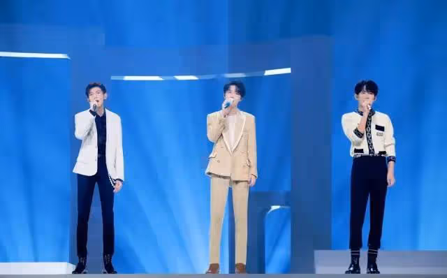 網傳TFBOYS十周年演唱會後解散，回顧十年有許多遺憾與矛盾