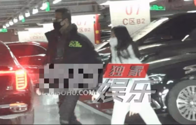 汪峰：二女兒不到1歲時離婚，如今帶她給繼母買鑽戒，她很不開心