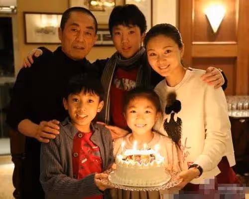 大導演被曝私生子多潛規則女主角經常選妃，張藝謀、張紀中躺槍