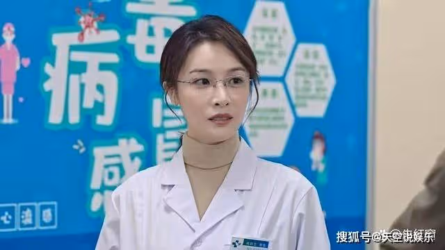 二看《狂飆》才知:年過40歲的高啟蘭,為何那麼招男人惦記