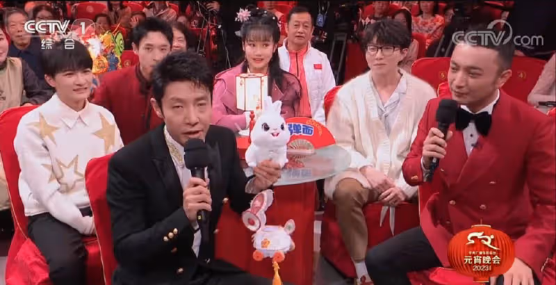 元宵晚會收視破7,3位女主持人進步明顯,張嘉寧堪稱全場最佳!