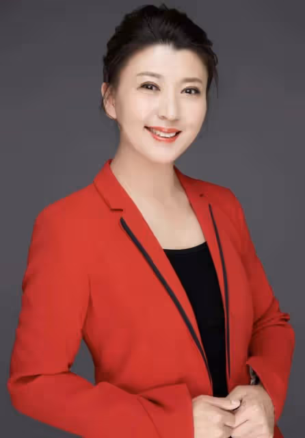 閆學晶泰國度假太低調,打扮樸素似路人,兒媳產子住豪華月子中心