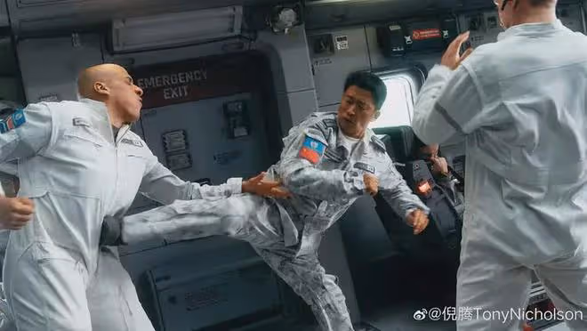 《流浪地球2》票房逆襲，片方已盈利6億，憑啥反超《滿江紅》？