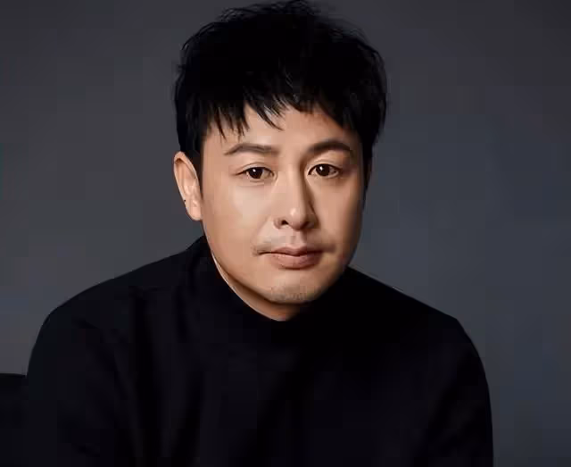 張頌文3年被拒840次,被嘲像侏儒窮到吃剩菜,如今靠《狂飆》爆火